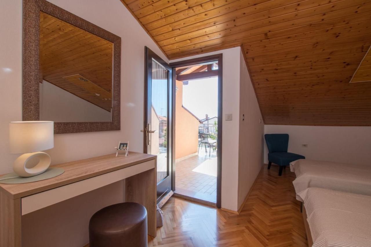 אומאג Apartment Gaudeamus מראה חיצוני תמונה
